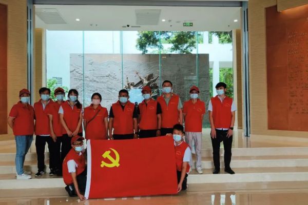 重温峥嵘岁月，传承红色精神-佰利乐党支部开展“迎七•一”活动